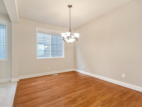 3rd image of 12044 179th Pl NE