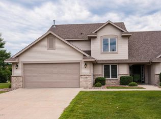 5208 Goodview Ln NW, Rochester, MN 55901