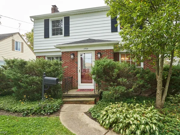 1700 Kingsley Ave, Akron, OH 44313