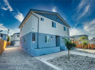 906 W 66th St, Los Angeles, CA 90044