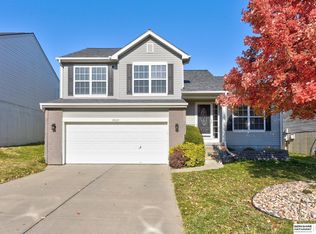 19458 U St, Omaha, NE 68135