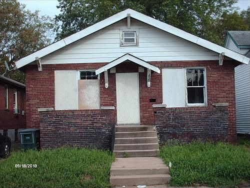 1st image of 3020 Walton Pl