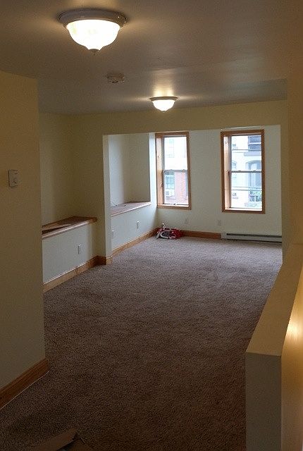 2nd image of 184 River St #3