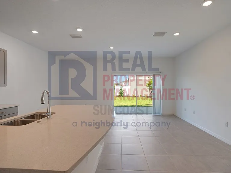 8709 Winter Breeze Way — Photo 10