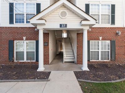37 Kassebaum Ln APT 306, Saint Louis, MO, 63129