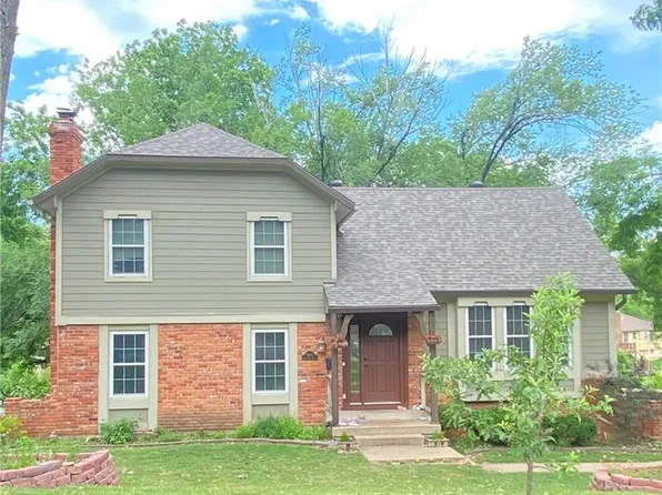 10500 W 52nd Cir, Shawnee, KS 66203