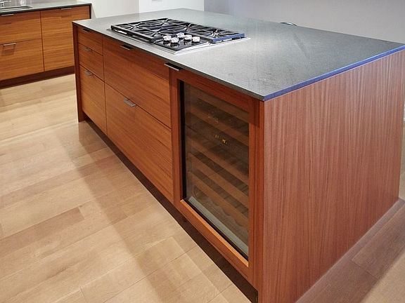 5th image of 644 Greenwich St #6B