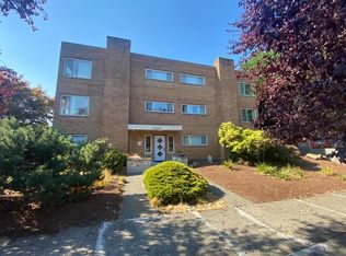 2229 42nd Ave SW APT 202, Seattle, WA 98116