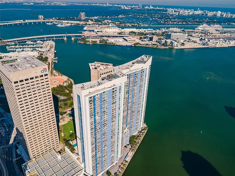 325 Biscayne Blvd #3617 — Photo 19