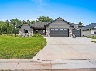 3573 E Hank Ave, De Pere, WI 54115