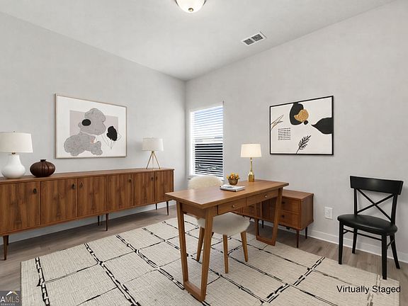 5th image of 46 Jackson Farm Rd