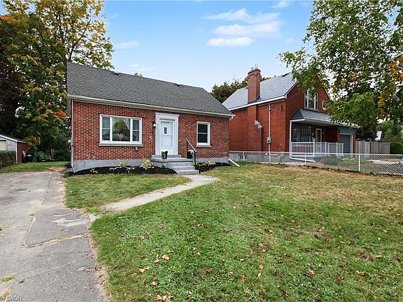 3rd image of 223 Margaret Ave