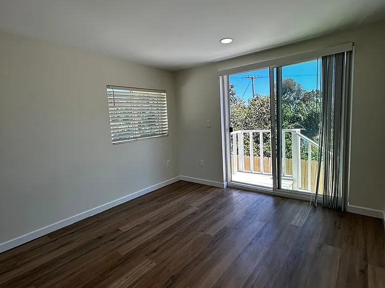 2764 Wilma St — Photo 16