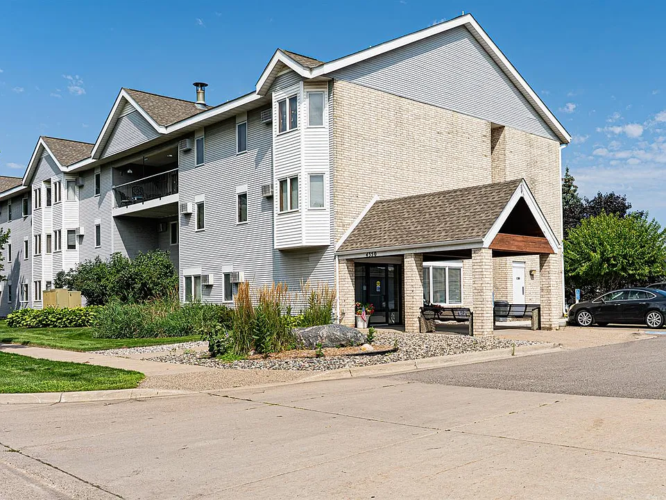 Lynn Court