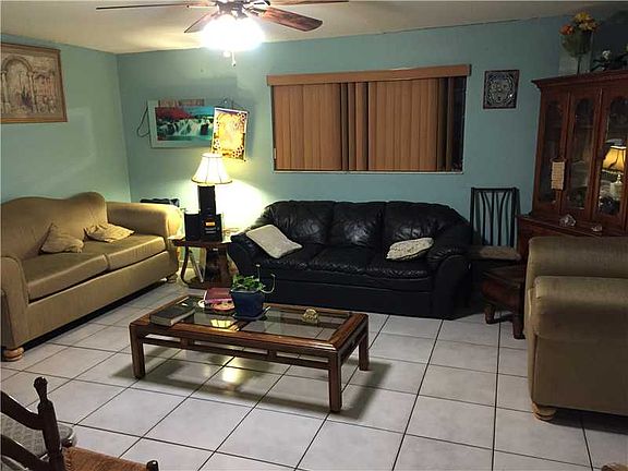 3rd image of 155 NW 197th St