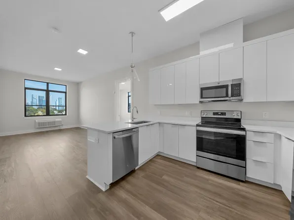 121 34th Street image 1 of 35