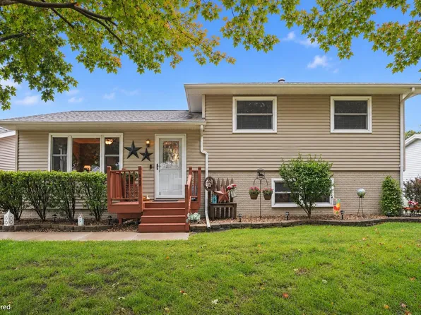 824 Prospect St, Jesup, IA 50648
