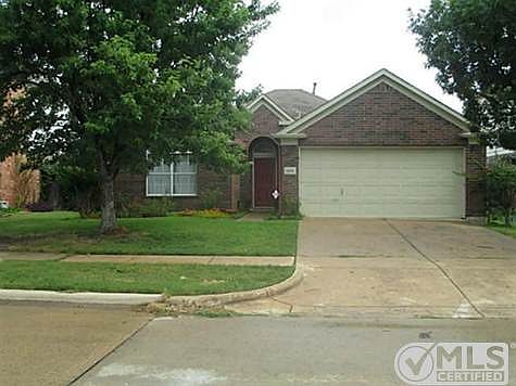 1st image of 1509 Cross Courts Dr