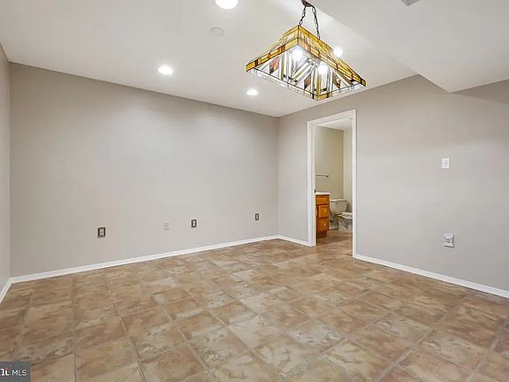 5th image of 10400 Sorrell Dr