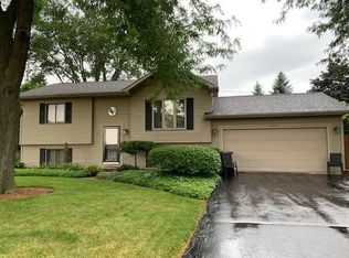 6306 1st Ave, Lake Geneva, WI 53147