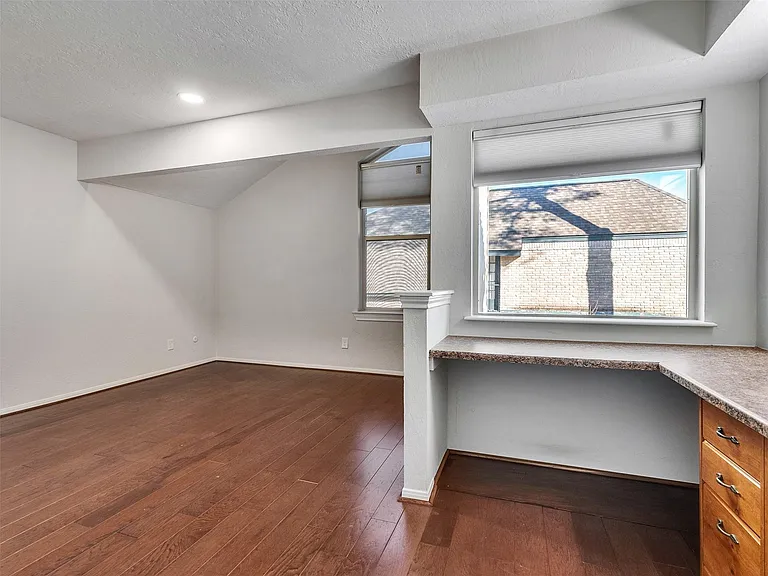 656 N Eldridge Pkwy — Photo 12