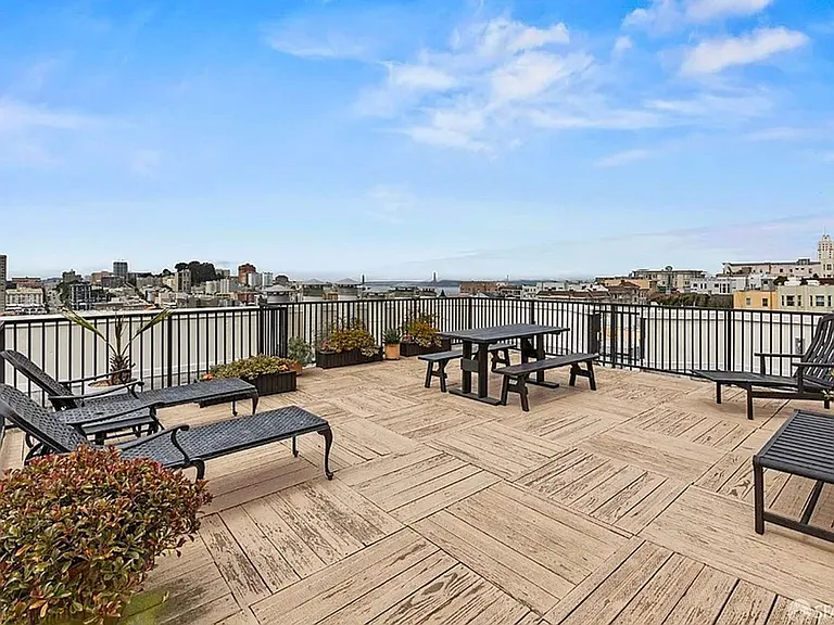 1255 California St — Photo 13