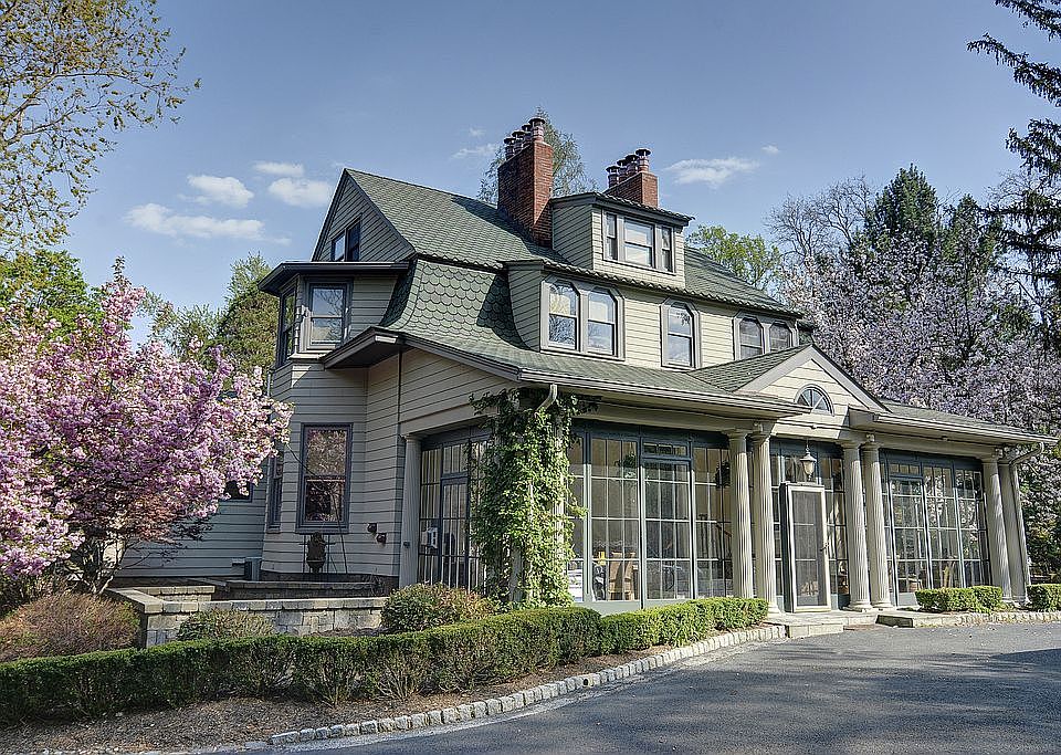 1st image of 63 Glen Ave