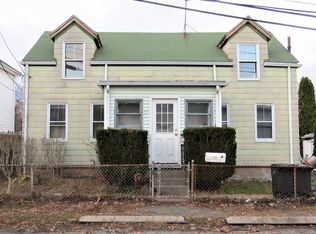 12 Muldoons Ct, Waltham, MA 02453