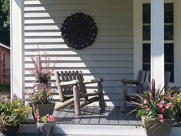 3rd image of 344 E Maple St