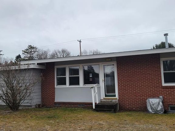 2nd image of 8005B S Alaska St