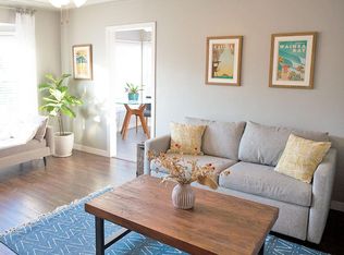 1642 Vineyard Ave, Los Angeles, CA 90019