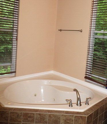 2nd image of 105 Columbine Ln