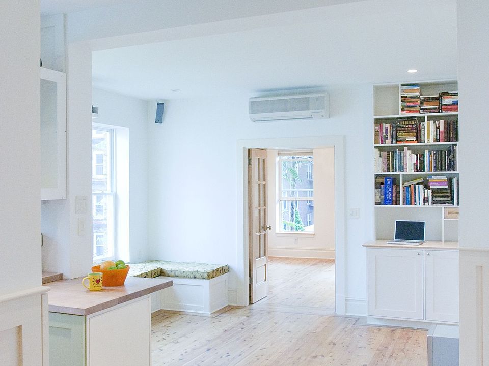 2nd image of 149 Prospect Park SW APT 6