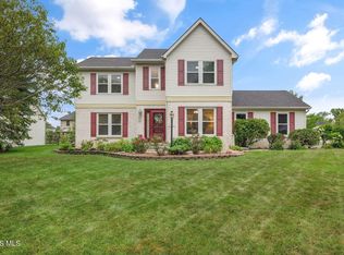 1628 Ridge Cross Rd, Perrysburg, OH 43551