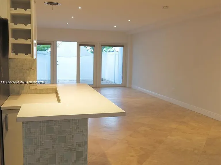 7312 Gary Ave — Photo 5