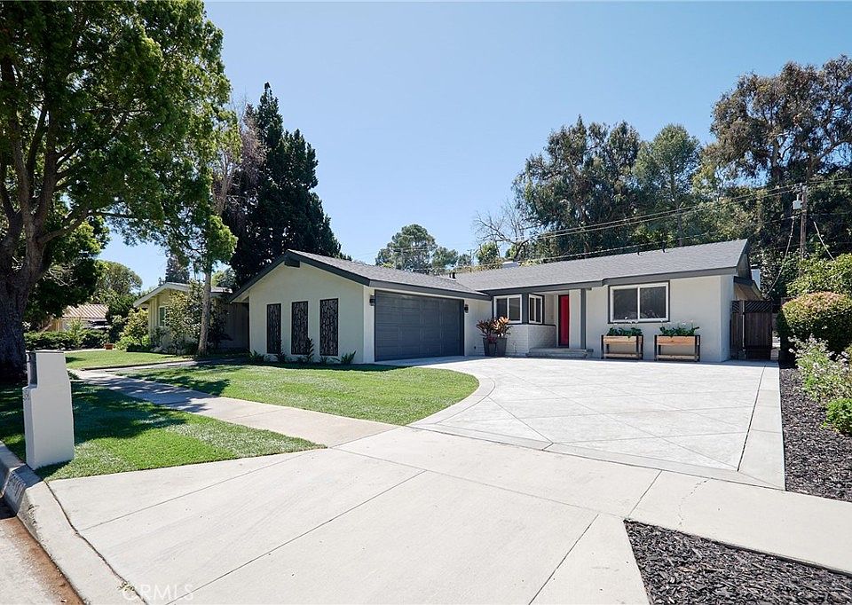 1st image of 26841 Basswood Ave