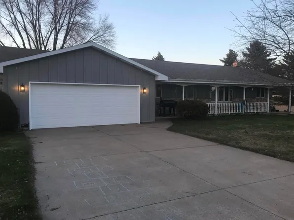 W7234 School Rd, Greenville, WI 54942