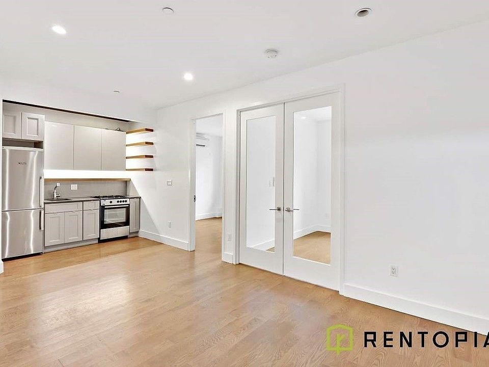 1st image of 85 Montrose Ave #2V