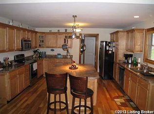 496 Ravens Wood, Taylorsville, KY 40071
