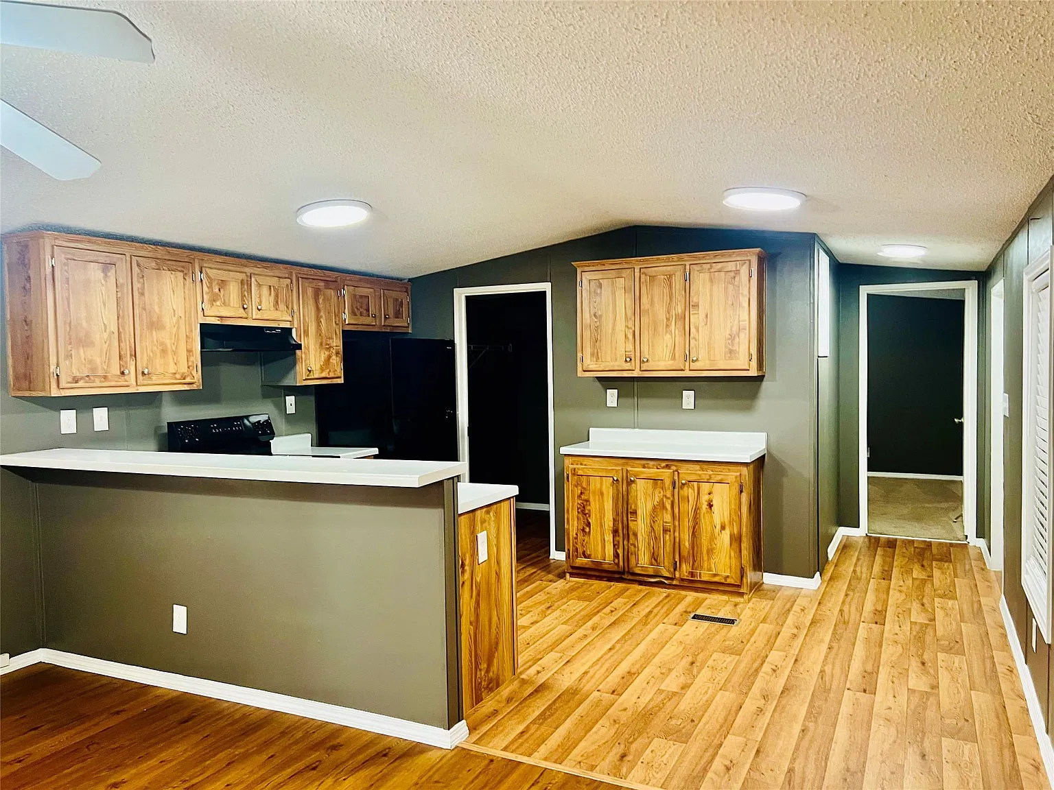 2 bed, 2.0 bath, 984 sqft, $1,500 — Photo 4
