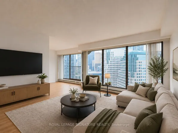 65 Harbour Sq #2109, Toronto, ON M5J 2L4