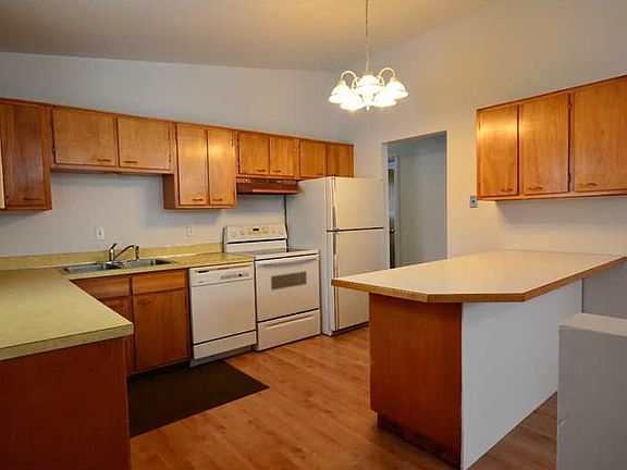 5th image of 1401 Colton Blvd