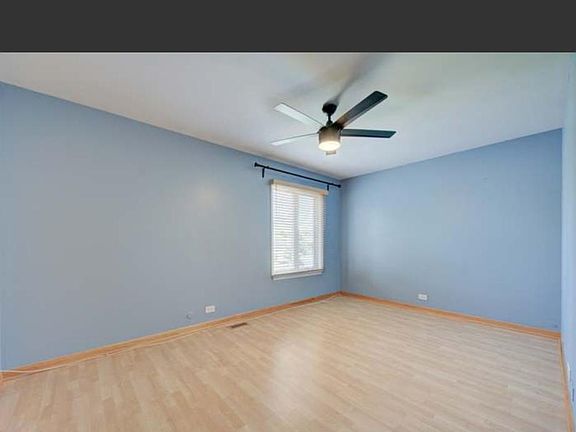 4th image of 1583 Cove Dr