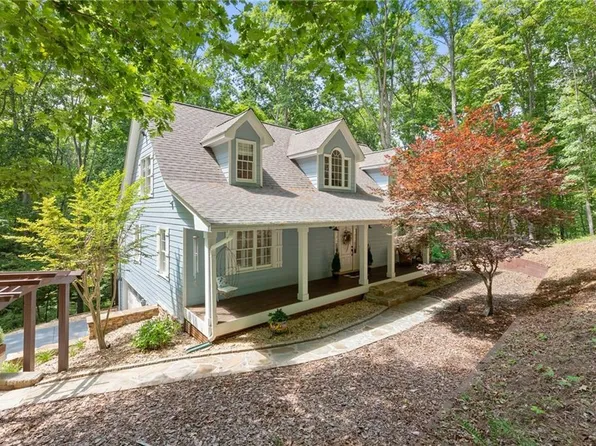 6245 Julian Rd, Gainesville, GA 30506