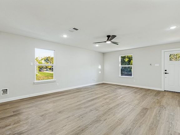 2nd image of 4603 Spring Garden St