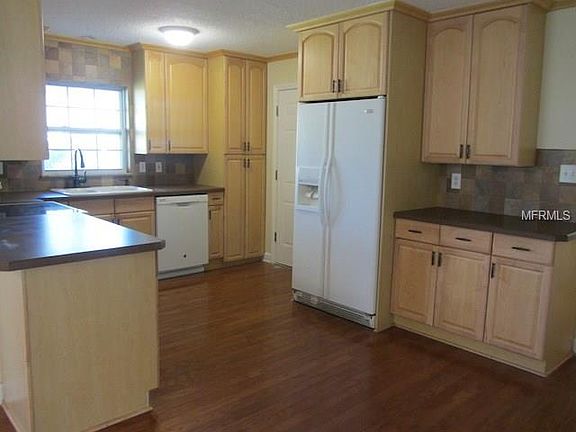 4th image of 655 N Sunset Dr