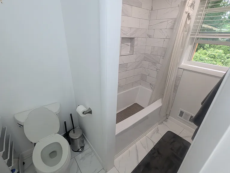 2180 Stockbridge Dr #A — Photo 11