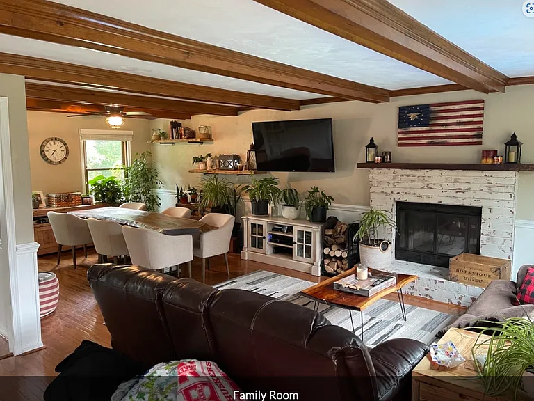 412 Carolanne Point Cir — Photo 4