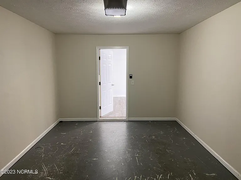 338 Emerald Cove Ct — Photo 29