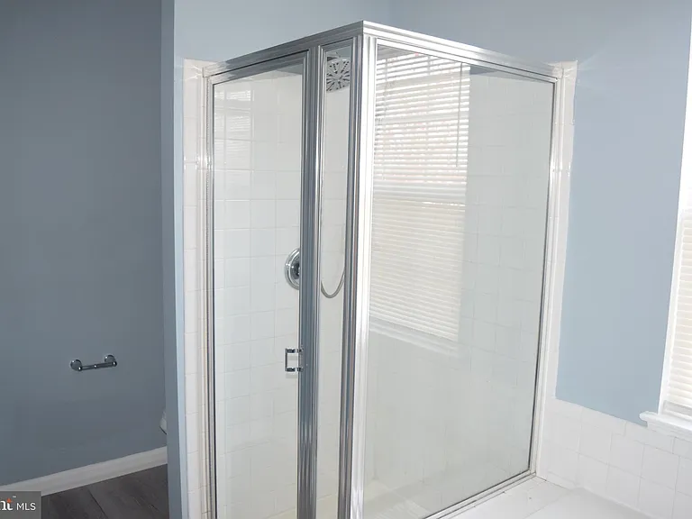 326 Larose Dr — Photo 22